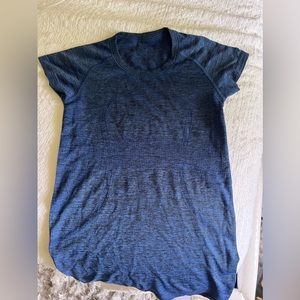 LULULEMON navy blue top